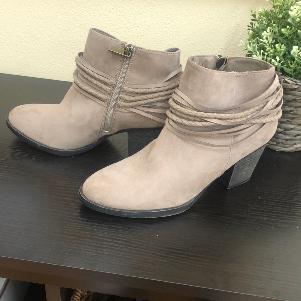 Bamboo Shoes - Picture 2 of 7